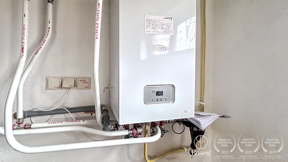 BOSEN | Rezervované, rodinný dom s veľkým pozemkom, Kalinovo.