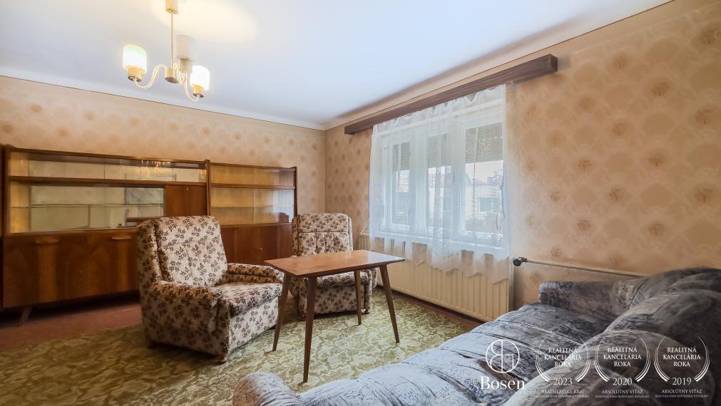 BOSEN | Na predaj, poschodový rodinný dom, Gemerský Jablonec.