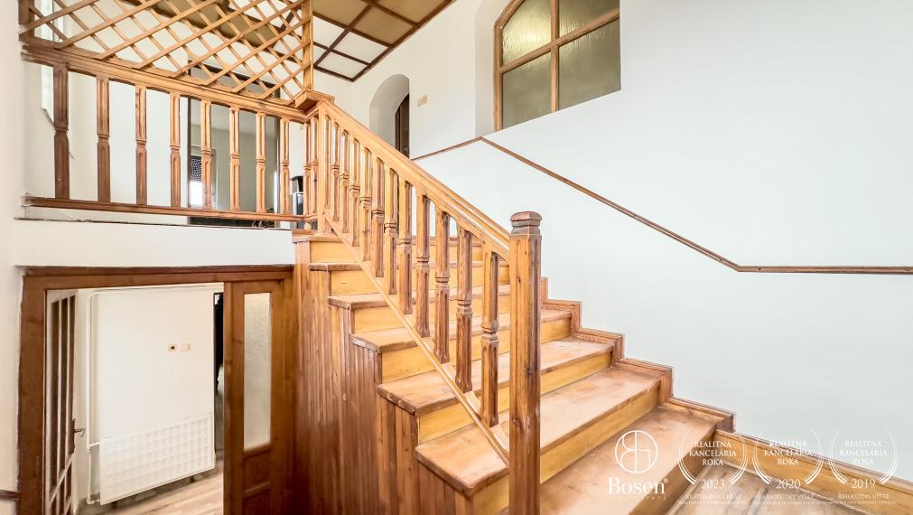 BOSEN | Na predaj, poschodový rodinný dom, Gemerský Jablonec.