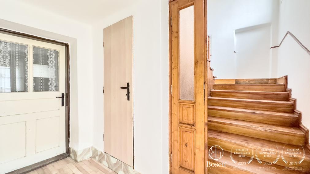 BOSEN | Na predaj, poschodový rodinný dom, Gemerský Jablonec.