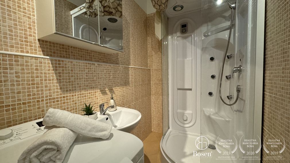 BOSEN | Na prenájom 1 izbový byt s krásnym výhľadom v Bratislave na Fedinovej ulici