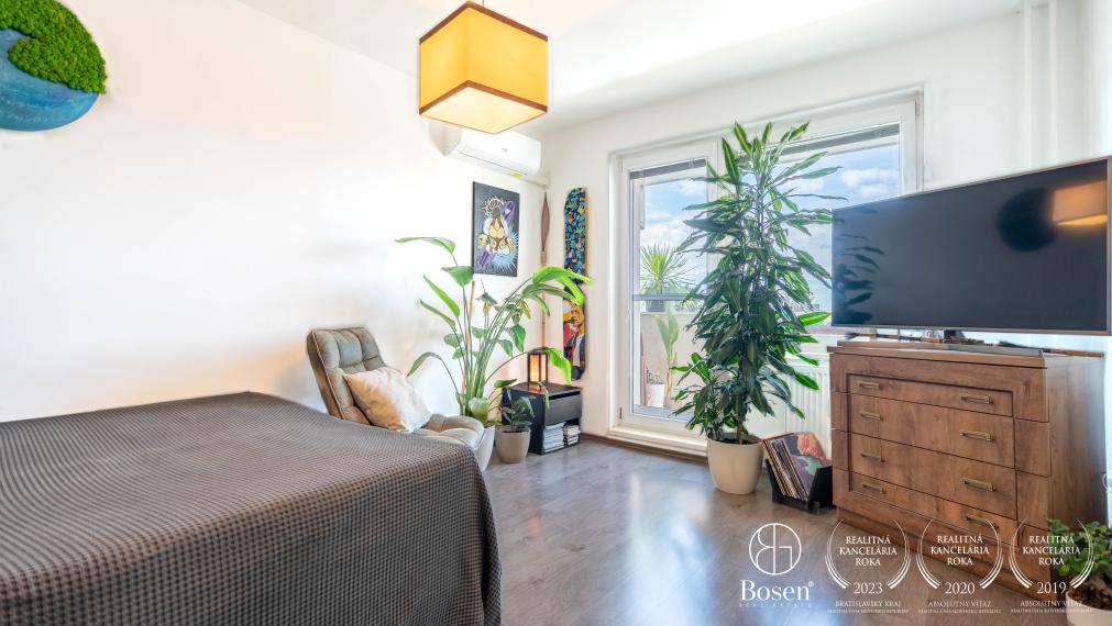 BOSEN | Na prenájom kompletne zariadený, klimatizovaný 1,5 izbový byt v centre Šamorína