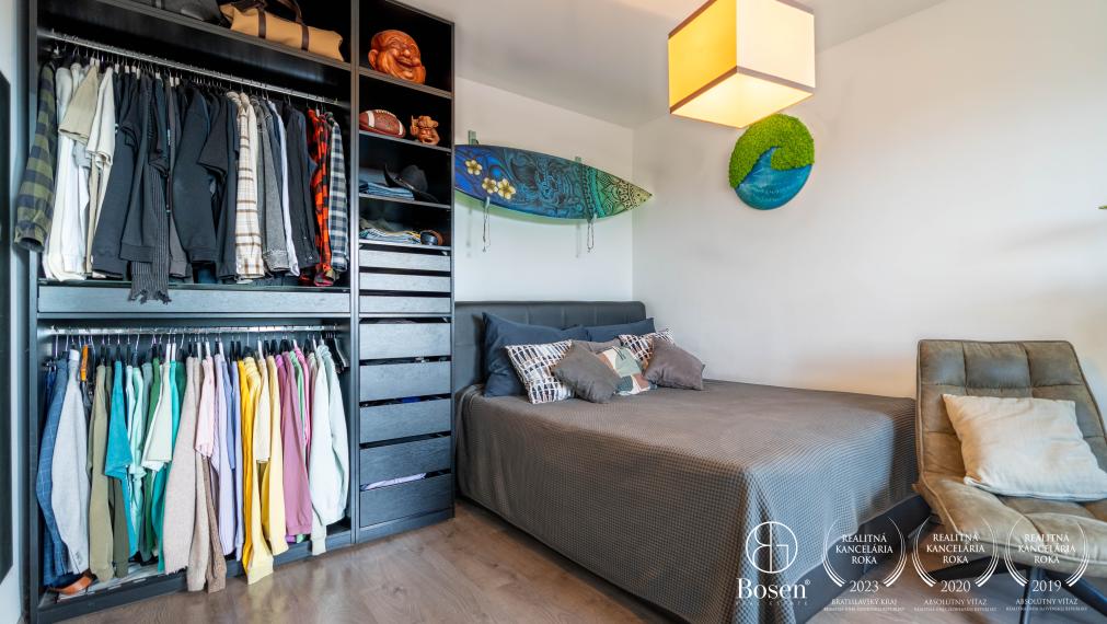 BOSEN | Na prenájom kompletne zariadený, klimatizovaný 1,5 izbový byt v centre Šamorína