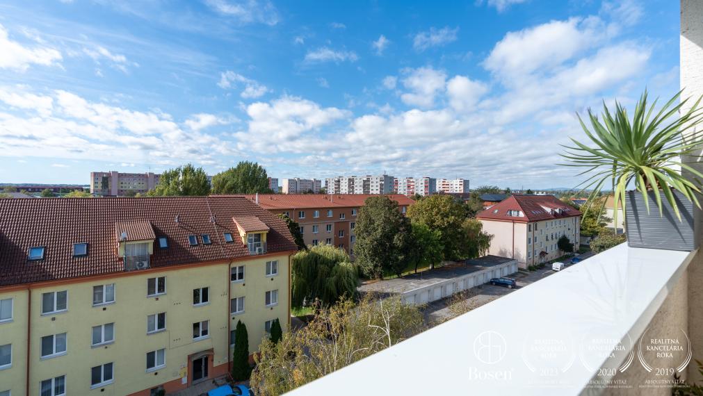 BOSEN | Na prenájom kompletne zariadený, klimatizovaný 1,5 izbový byt v centre Šamorína