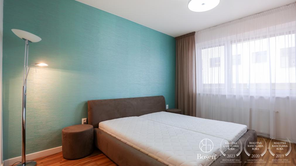 BOSEN | 4-izb byt s terasou a parkovacím státim, Chrenová