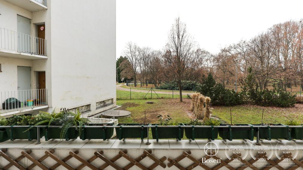 BOSEN | 4-izb byt s terasou a parkovacím státim, Chrenová
