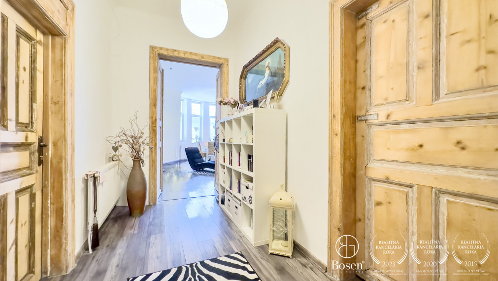 BOSEN | Historická budova z roku 1920 s veľkým potenciálom, Lučenec, 987m2.