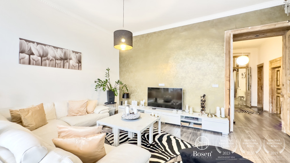 BOSEN | Historická budova z roku 1920 s veľkým potenciálom, Lučenec, 987m2.