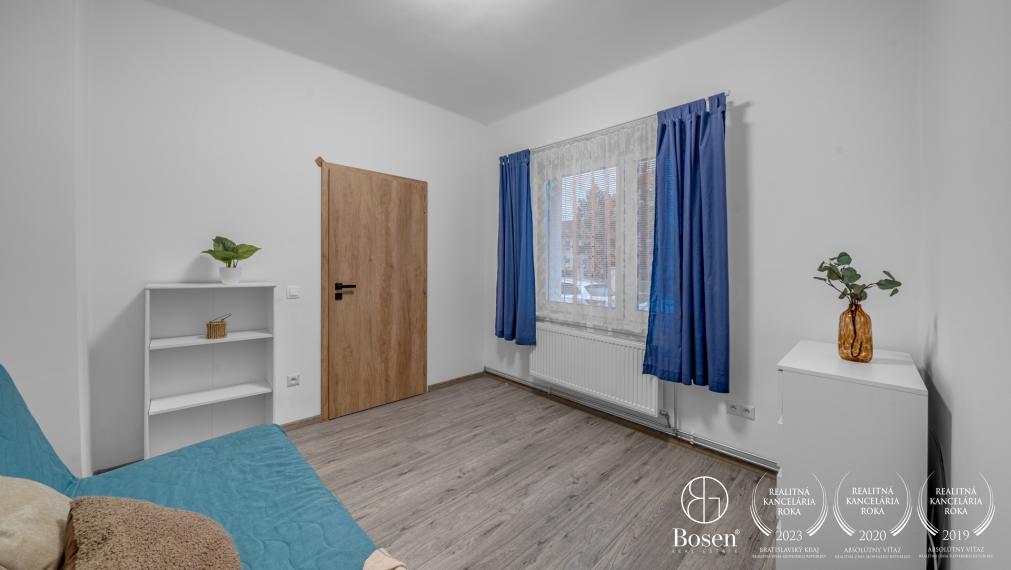 BOSEN | Prenájom 4 izbový rodinný dom s garážou, Farebná ulica, Bratislava - m.č. Ružinov - Prievoz