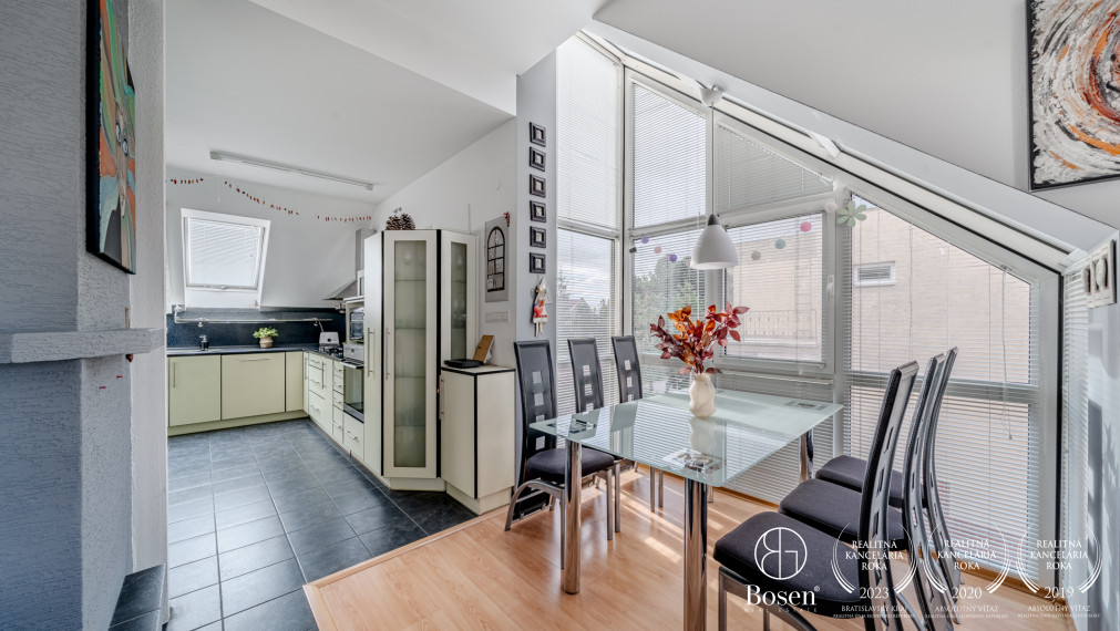 BOSEN | Dvojpodlažný rodinný dom s garážou, Sereď