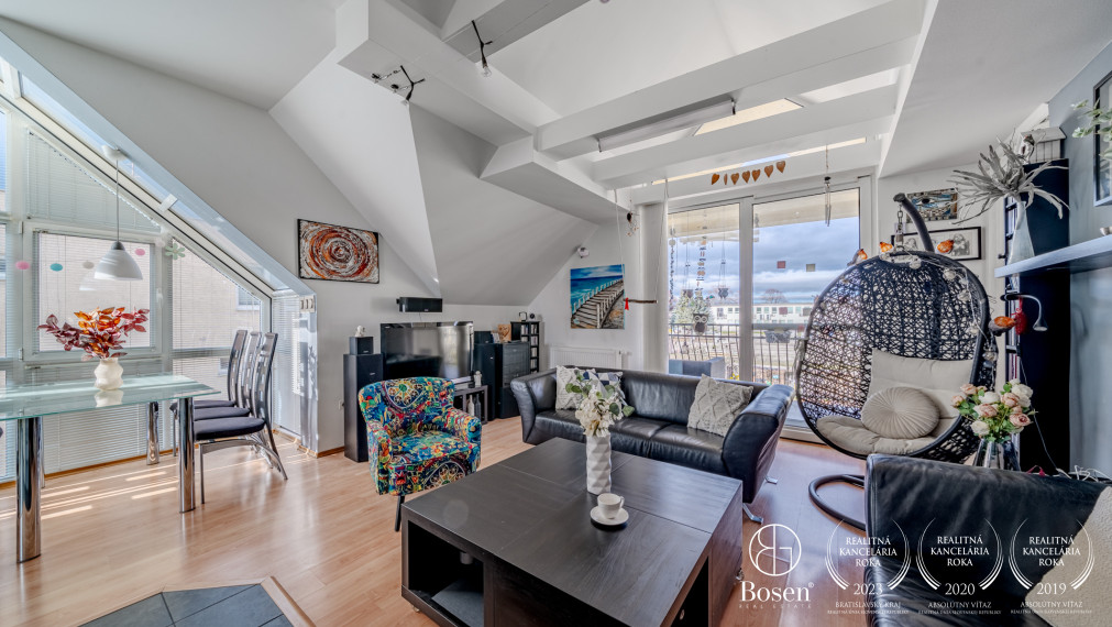 BOSEN | Dvojpodlažný rodinný dom s garážou, Sereď