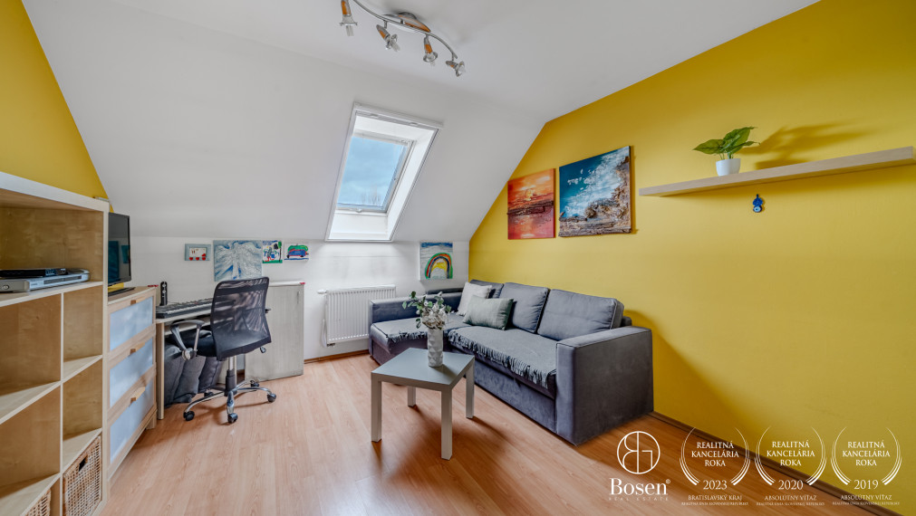 BOSEN | Dvojpodlažný rodinný dom s garážou, Sereď