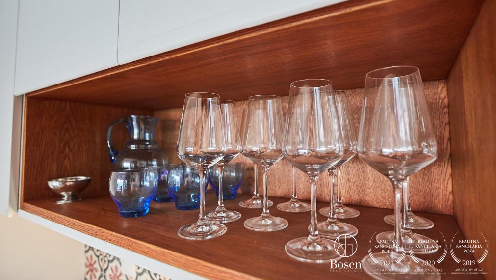 BOSEN | 4-izbový rodinný dom na prenájom, Vinosady