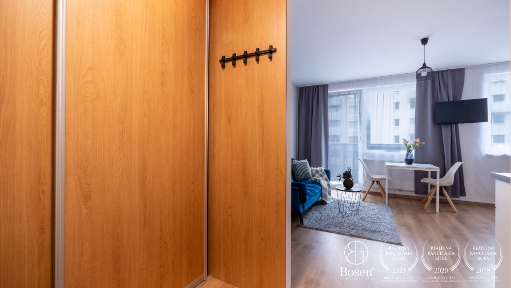 BOSEN | 1 izbový byt s parkovacím státím  na prenájom, Ovocné sady, Bratislava