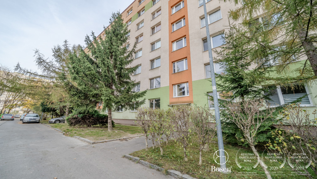 BOSEN | Prenájom priestranný 2 izbový byt s balkónom, 66,13 m2, Bratislava – m.č. Ružinov