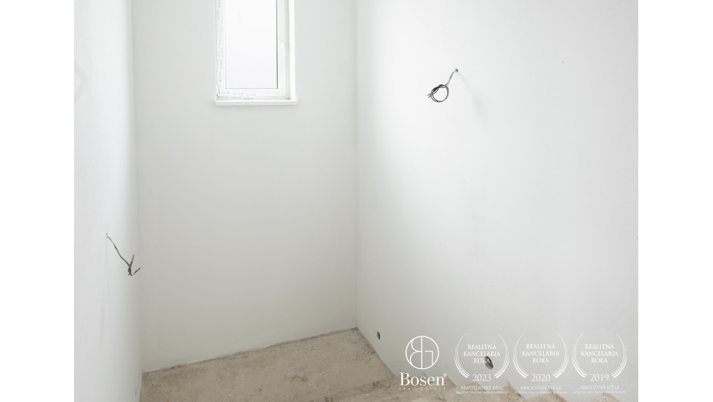 BOSEN | Poschodový 5i RD s tepelným čerpadlom v Lehniciach