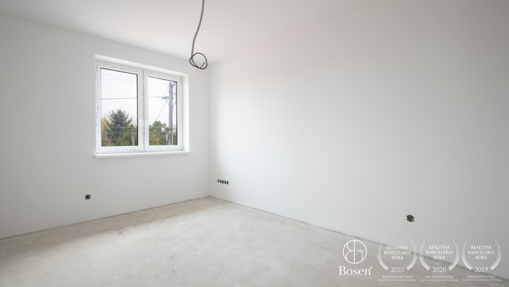 BOSEN | Poschodový 5i RD s tepelným čerpadlom v Lehniciach