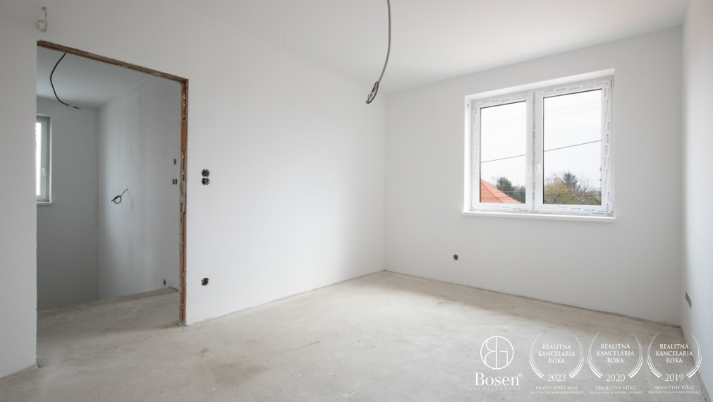 BOSEN | Poschodový 5i RD s tepelným čerpadlom v Lehniciach