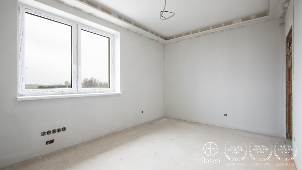 BOSEN | Poschodový 5i RD s tepelným čerpadlom v Lehniciach