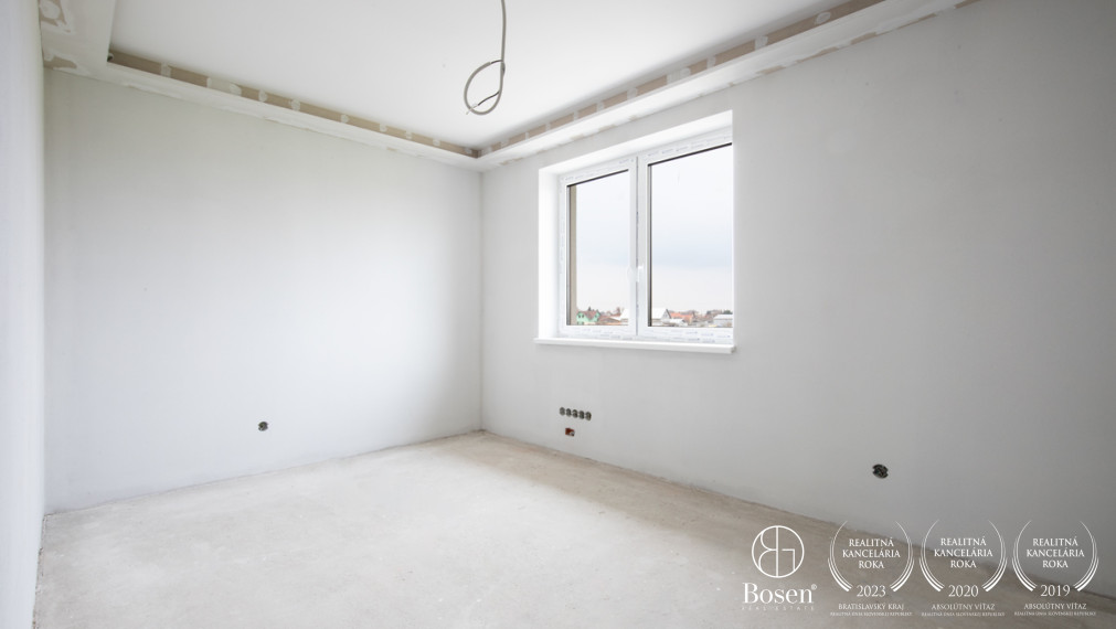 BOSEN | Poschodový 5i RD s tepelným čerpadlom v Lehniciach