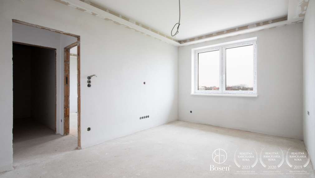 BOSEN | Poschodový 5i RD s tepelným čerpadlom v Lehniciach