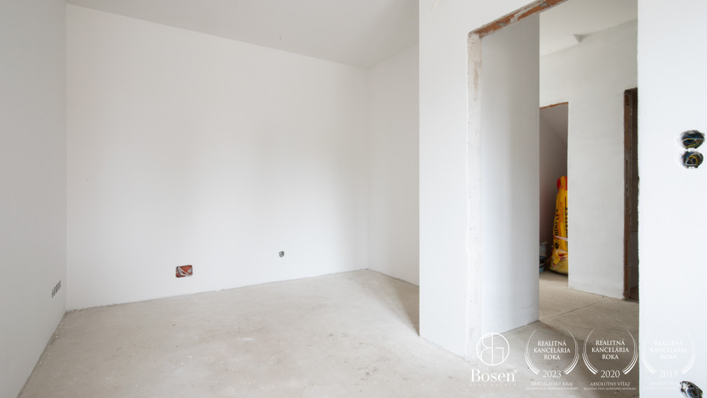 BOSEN | Poschodový 5i RD s tepelným čerpadlom v Lehniciach