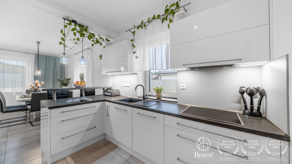 BOSEN | Novostavba 5 izbového rodinného domu Malacky - Píniová Alej