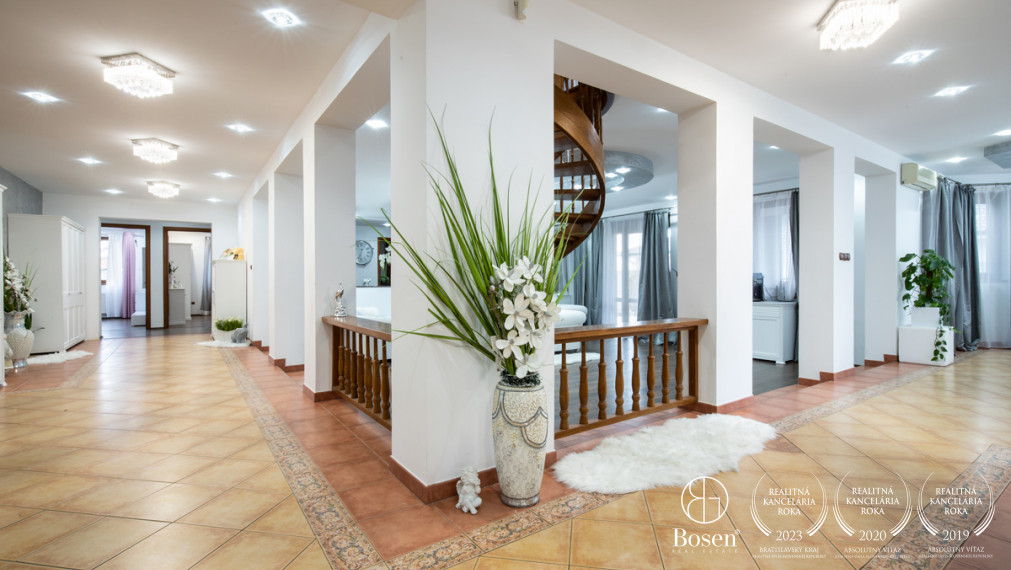 BOSEN | Rodinný dom pre náročných v lukratívnej časti obce Veľké Dvorníky