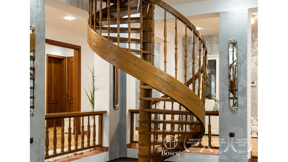 BOSEN | Rodinný dom pre náročných v lukratívnej časti obce Veľké Dvorníky