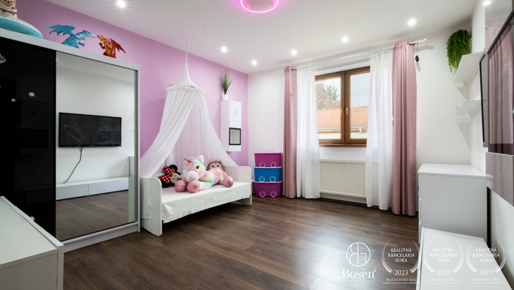 BOSEN | Rodinný dom pre náročných v lukratívnej časti obce Veľké Dvorníky