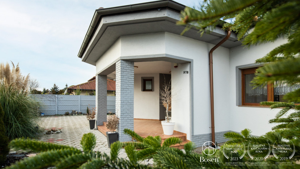 BOSEN | Rodinný dom pre náročných v lukratívnej časti obce Veľké Dvorníky