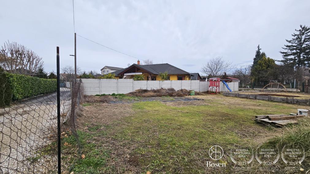 Bosen | Stavebný pozemok v obci Vojka nad Dunajom, okres DS