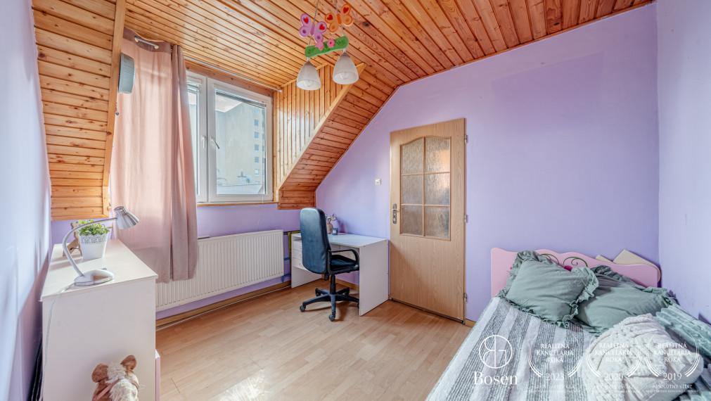 Bosen Group Vám ponúka exkluzívne na predaj 2 domy v jednom dvore.