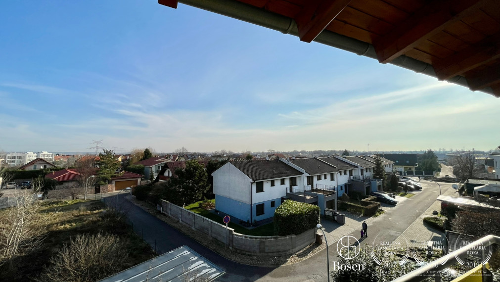 BOSEN | 1 izbový byt - mezonet, s parkovacím státím v Chorvátskom Grobe - časť Čierna voda