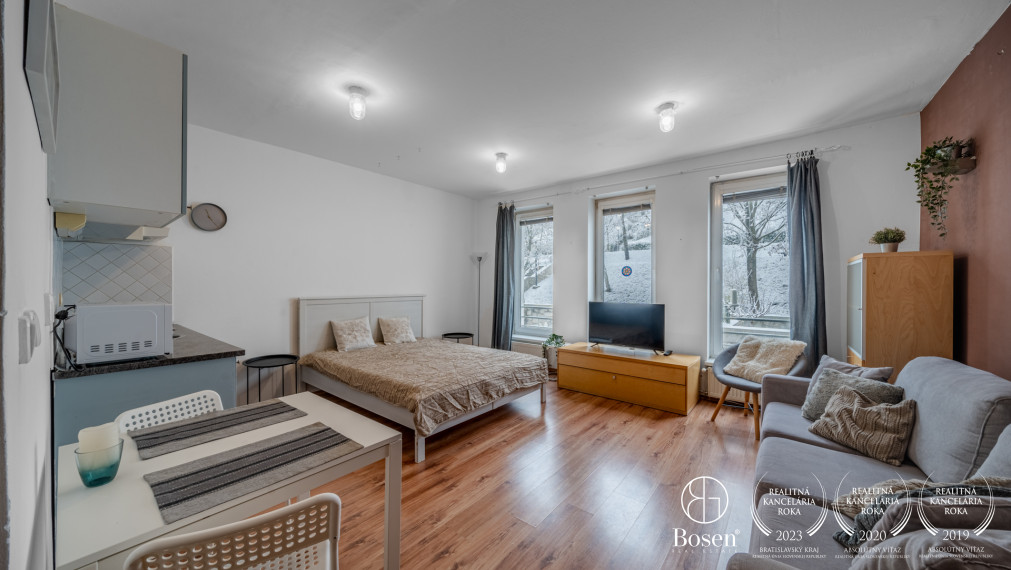 BOSEN | 1 izbový byt na Zámockej ulici s výhľadom na hrad