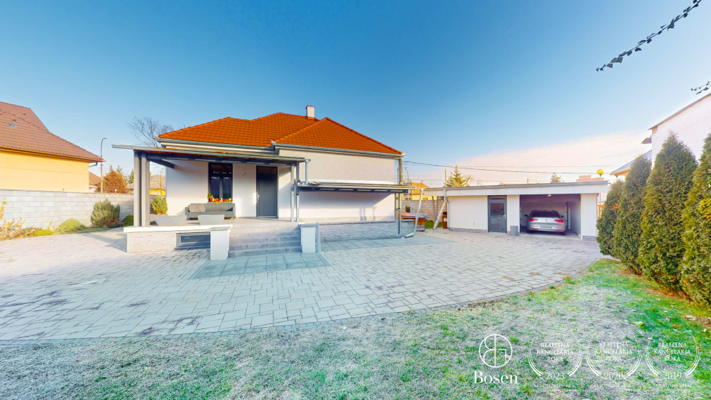 BOSEN ǀ Rodinný dom po kompletnej rekonštrukcii, Lučenec, 704 m2
