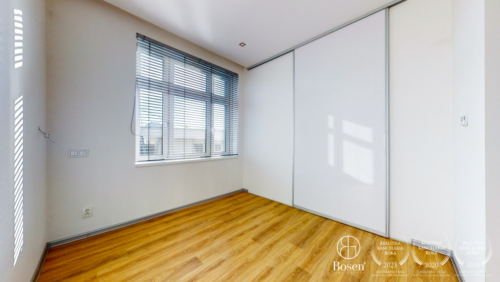 BOSEN ǀ Rodinný dom po kompletnej rekonštrukcii, Lučenec, 704 m2