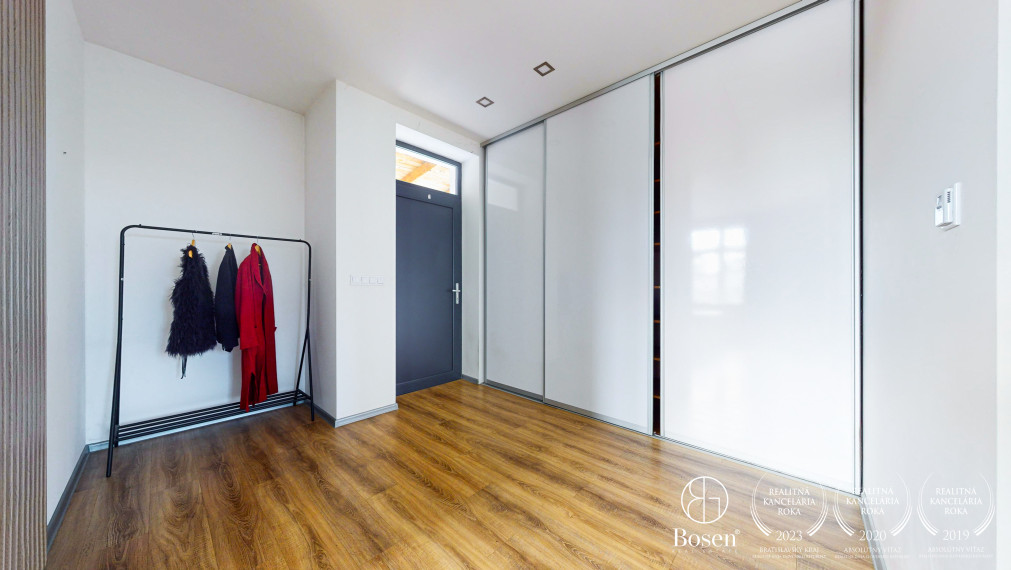 BOSEN ǀ Rodinný dom po kompletnej rekonštrukcii, Lučenec, 704 m2