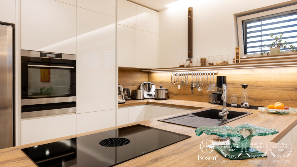 BOSEN | RD s bazénom na golfovom ihrisku Red Oak Nitra