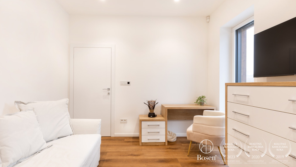 BOSEN | RD s bazénom na golfovom ihrisku Red Oak Nitra