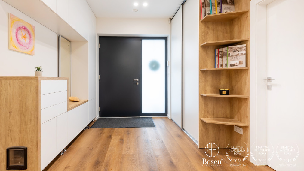 BOSEN | RD s bazénom na golfovom ihrisku Red Oak Nitra