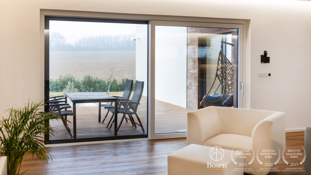 BOSEN | RD s bazénom na golfovom ihrisku Red Oak Nitra