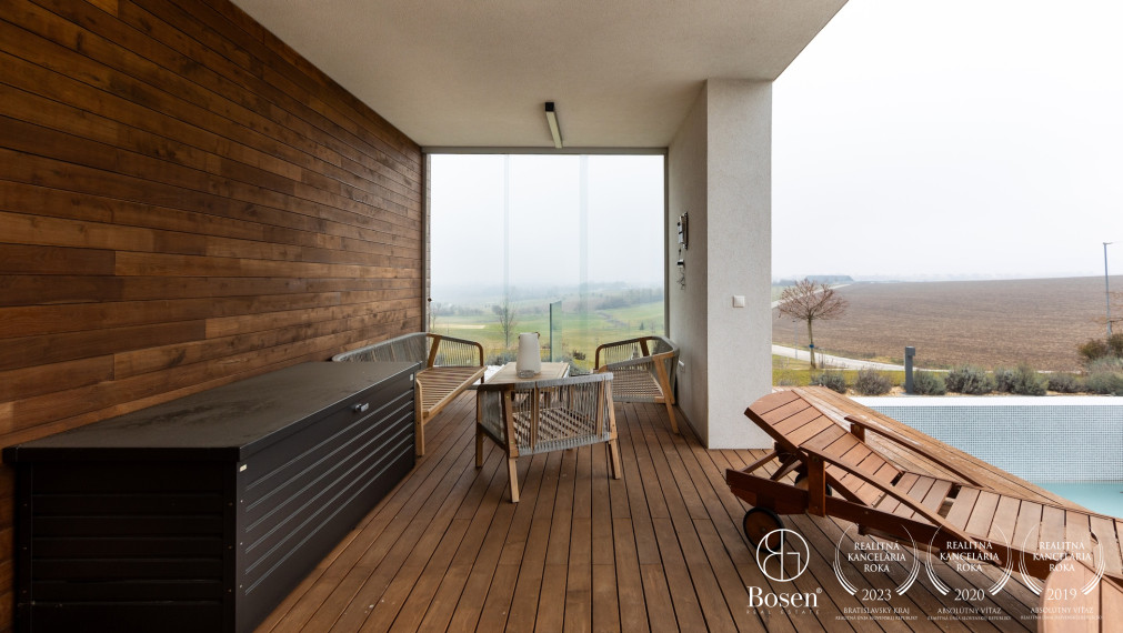 BOSEN | RD s bazénom na golfovom ihrisku Red Oak Nitra