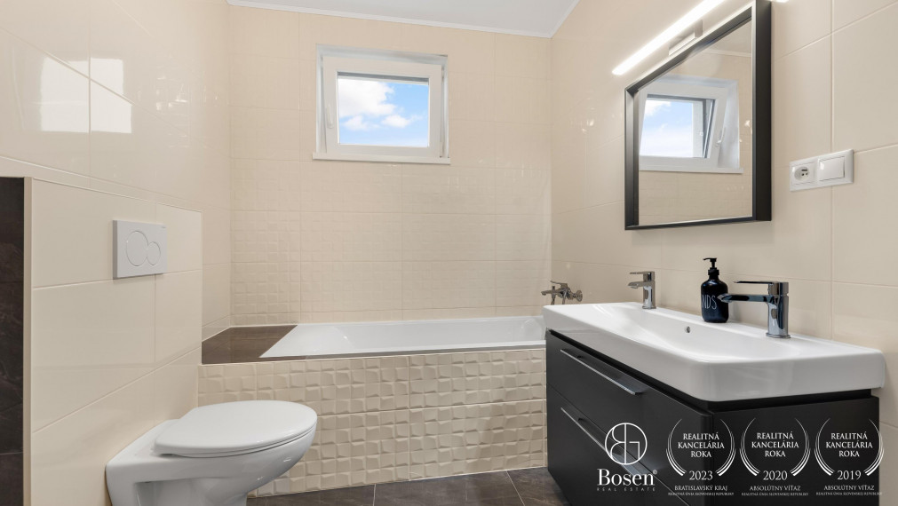 BOSEN | REZERVOVANÉ - Priestranná novostavba 4 izbového rodinného domu v obci Závod