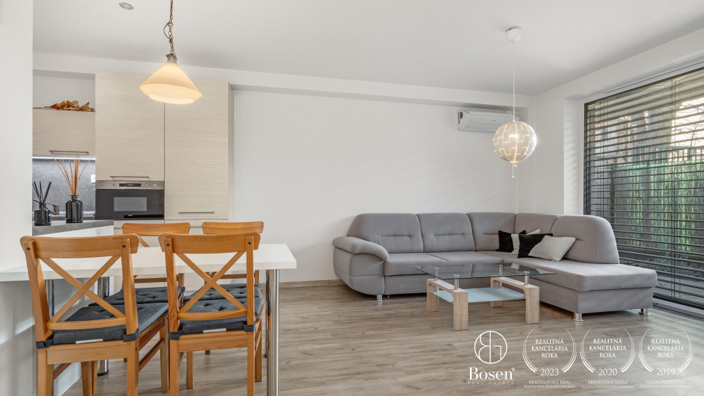 BOSEN | Na prenájom 2 izbový byt s parkovaním a predzáhradkou