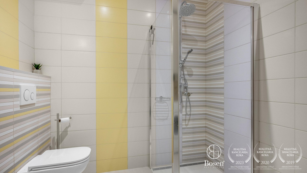 BOSEN | Na prenájom 2 izbový byt s parkovaním a predzáhradkou