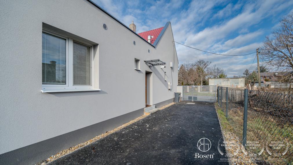 BOSEN | Prenájom 4 izbový rodinný dom s garážou, Farebná ulica, Bratislava - m.č. Ružinov - Prievoz