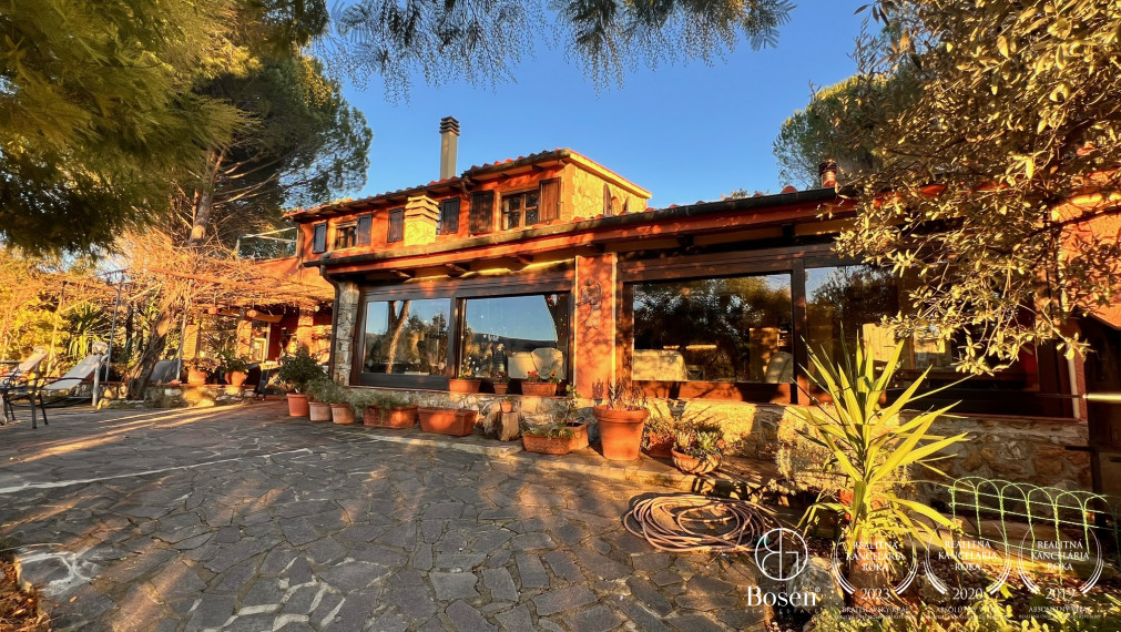BOSEN I Uniqe agro-tourism complex for Sale, Italy - Tuscany