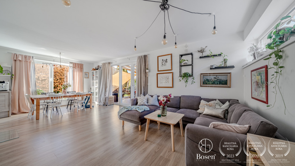 REZERVOVANÉ ! BOSEN | 5 izbový kompletne zariadený rodinný dom s garážou