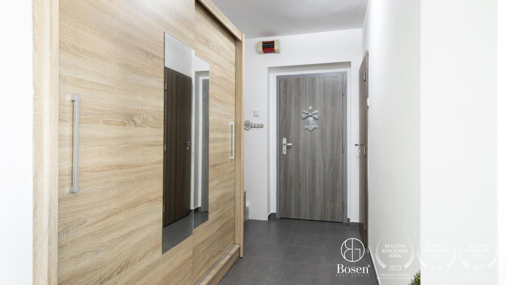 BOSEN | Na predaj 4-izbový byt na ulici Krivá, Topoľníky